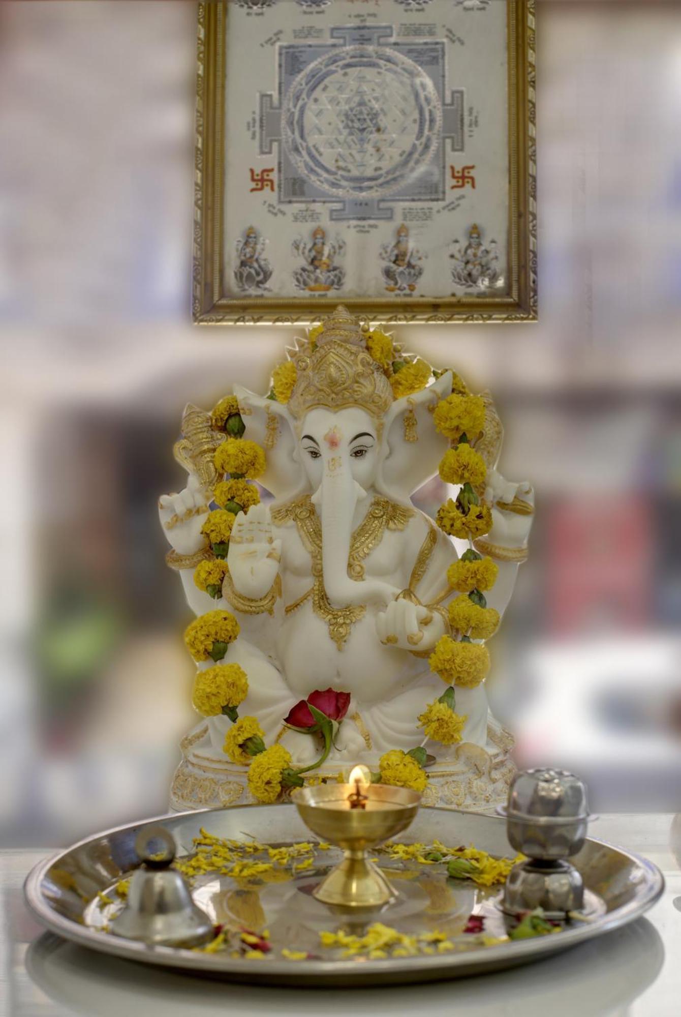 Rahul Palace By Golden Tree Near Metro Station And Ajmal Khan Market Ню Делхи Екстериор снимка