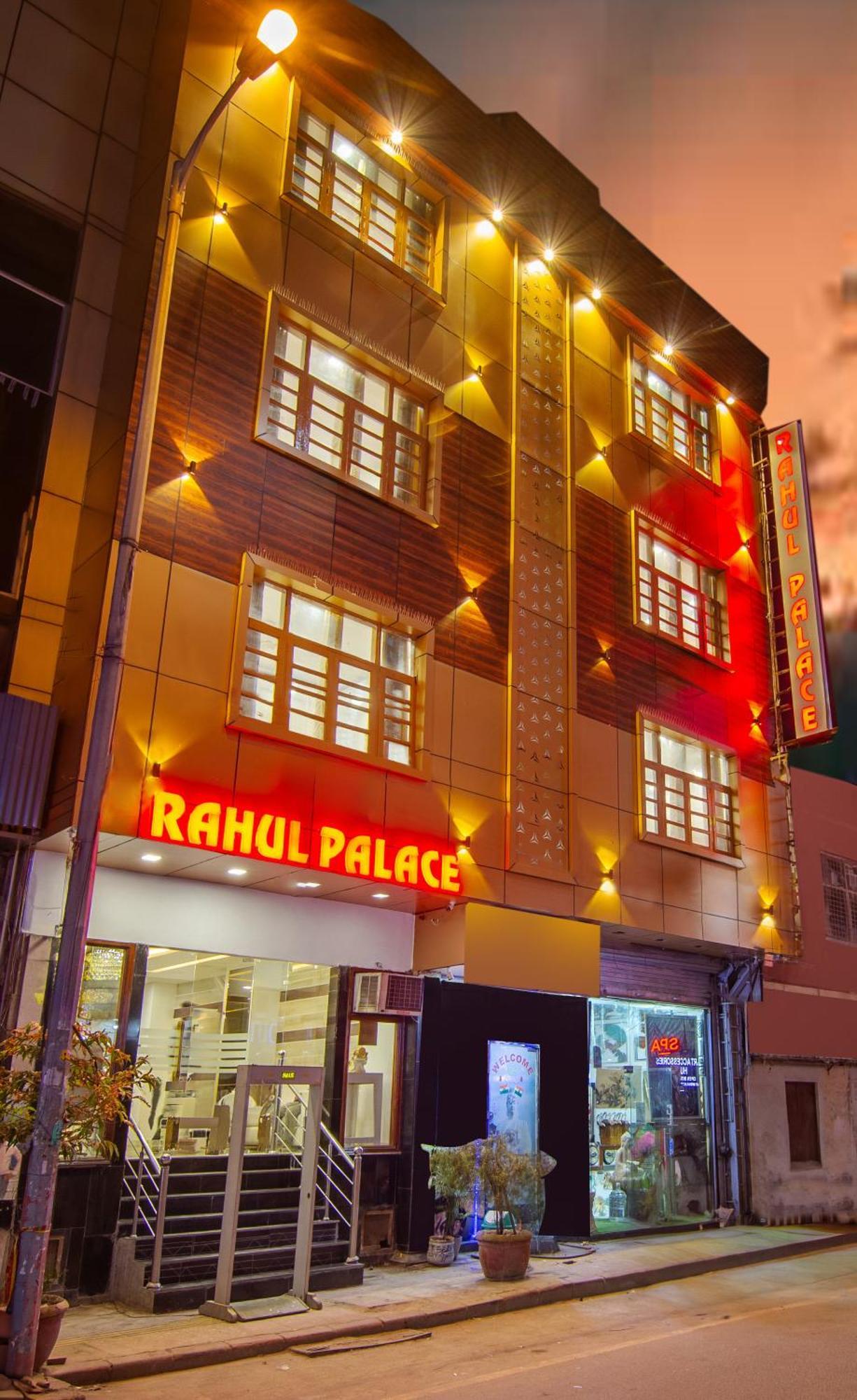 Rahul Palace By Golden Tree Near Metro Station And Ajmal Khan Market Ню Делхи Екстериор снимка